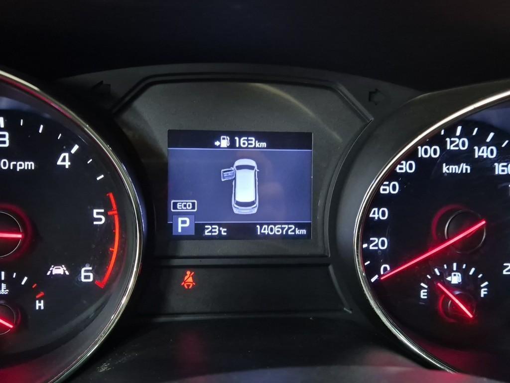 KIA Carnival - Vista 6