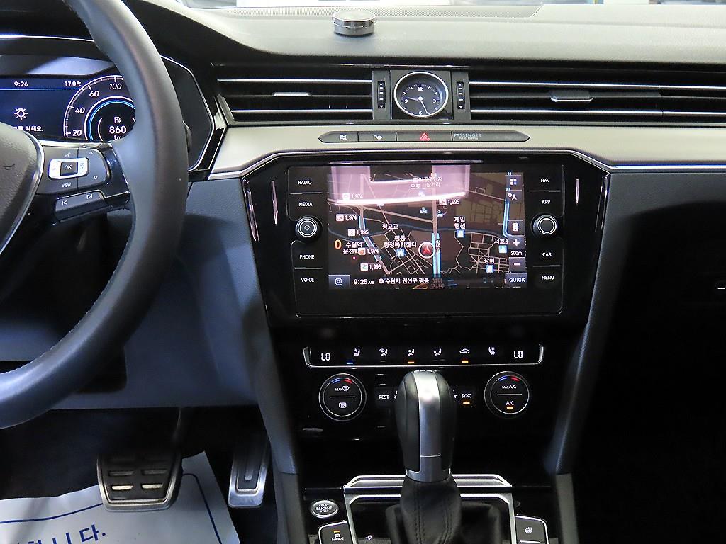 Volkswagen Arteon - Vista 11