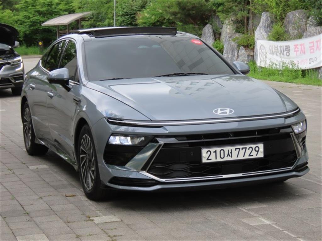 HYUNDAI Sonata - Vista 3