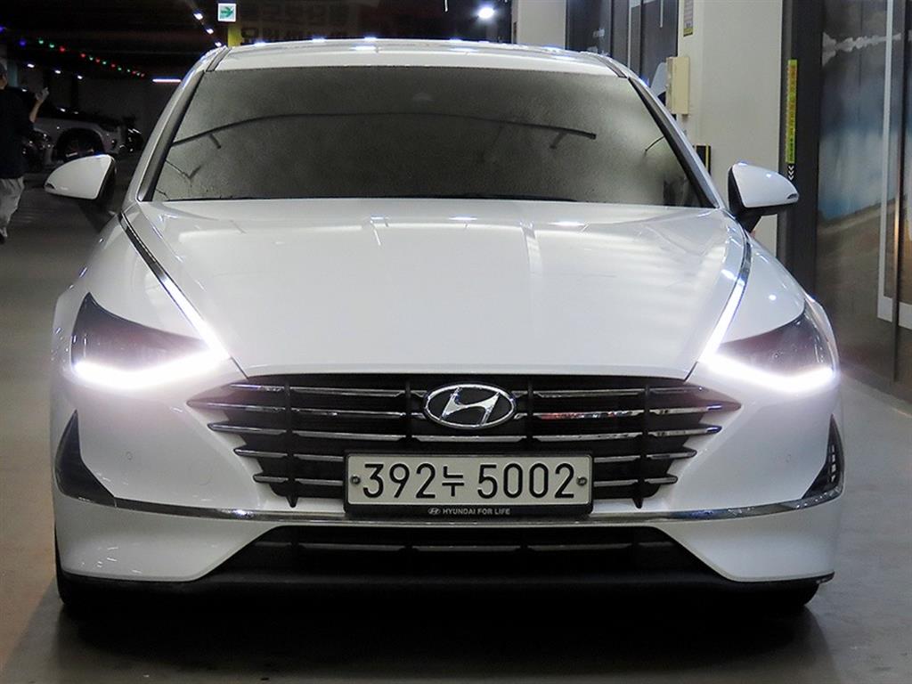 HYUNDAI Sonata - Vista 2