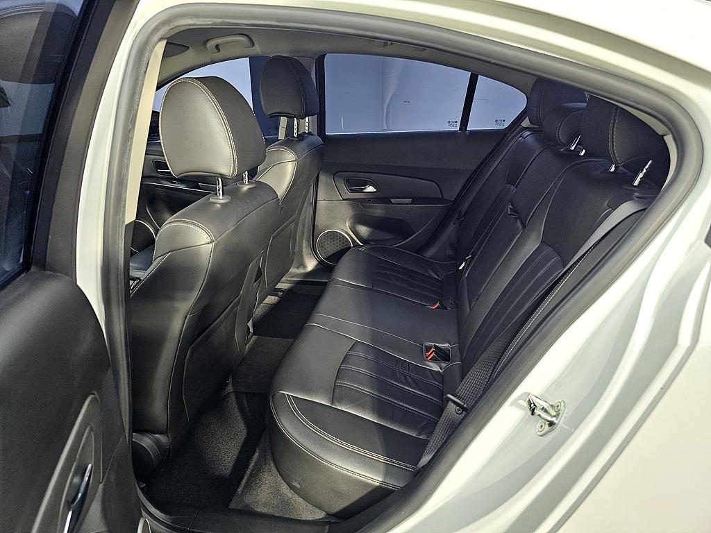 Chevrolet Cruise - Vista 9