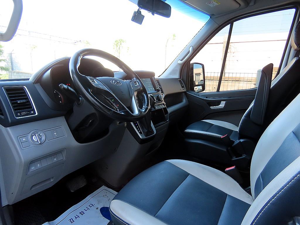 HYUNDAI Solati - Vista 8