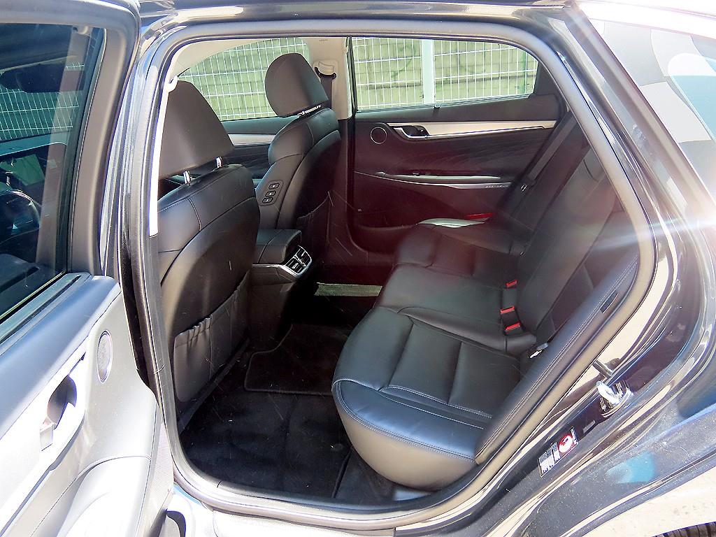 HYUNDAI Grandeur - Vista 6
