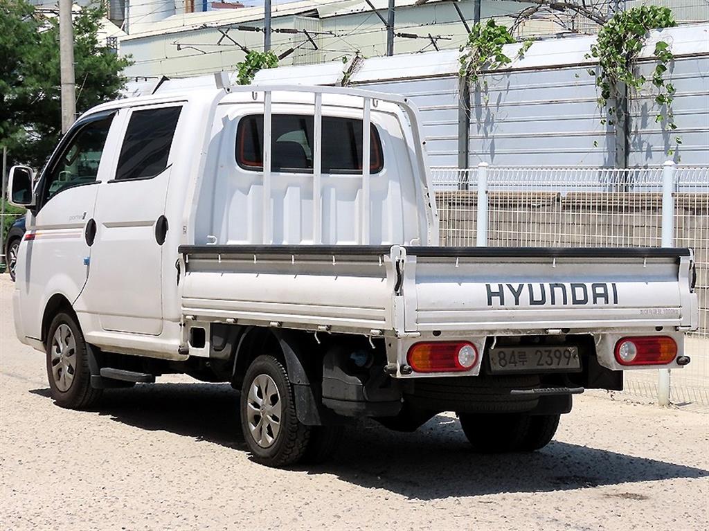 Small Truck Cargo (small) - Vista 3