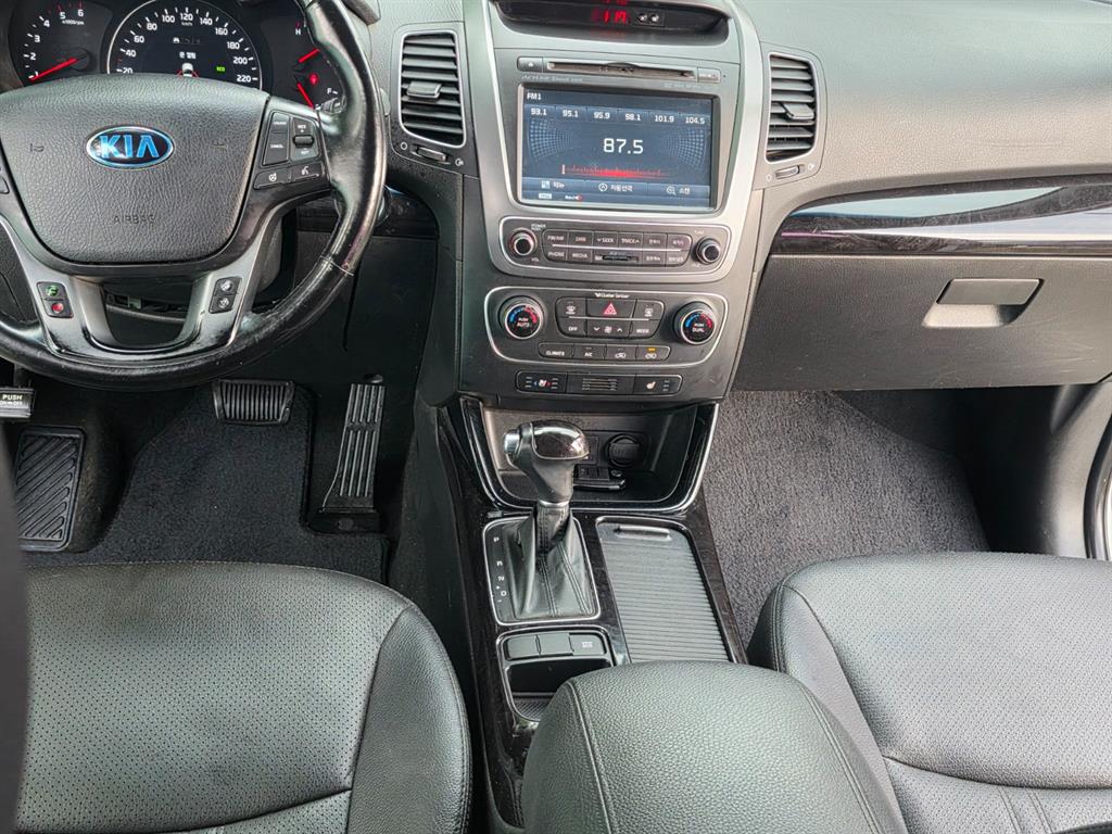 KIA Sorento - Vista 4