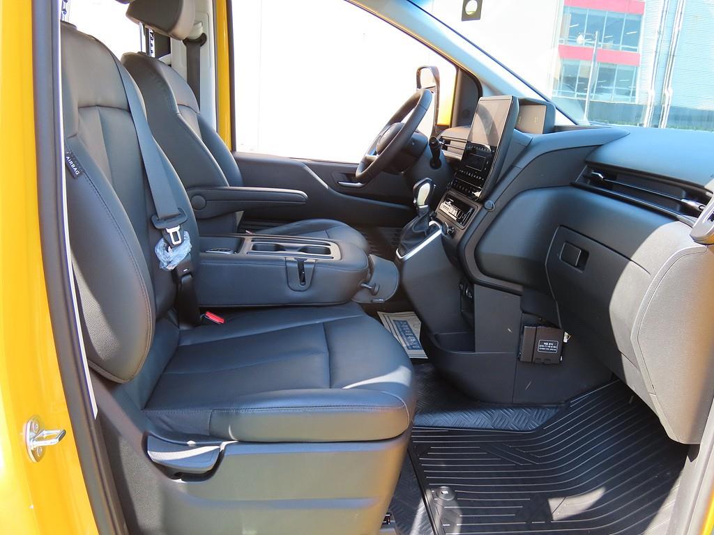 HYUNDAI Staria - Vista 6