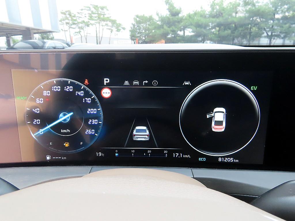 KIA K8 - Vista 9