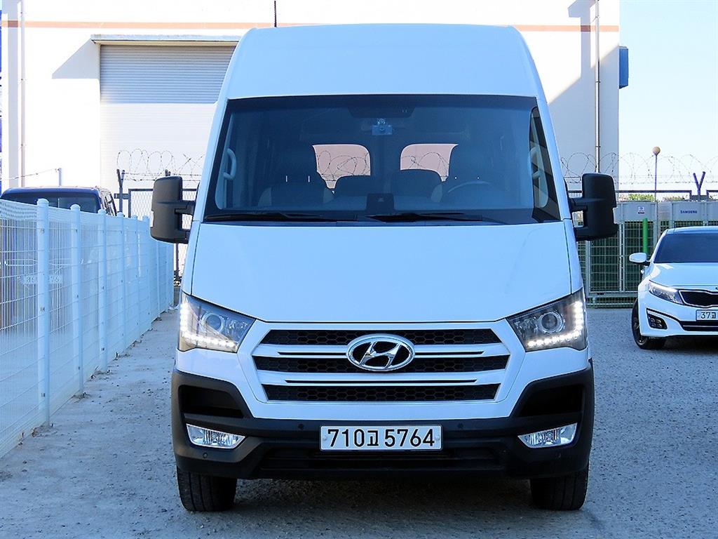 HYUNDAI Solati 2021 Blanco - Importación desde Corea - HF Imports Iquique - Foto 1