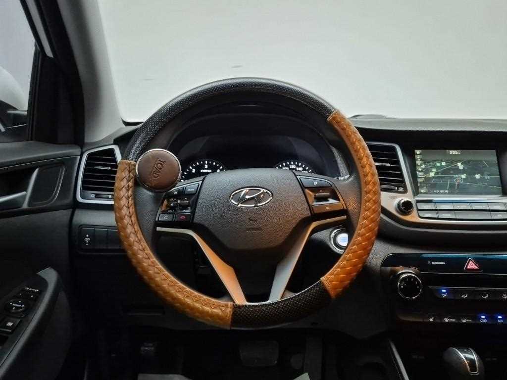 HYUNDAI Tucson - Vista 9