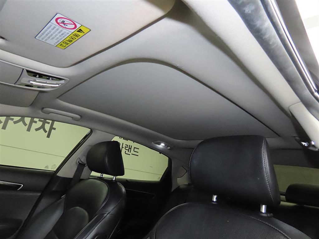 KIA K7 2019 Negro - Importación desde Corea - HF Imports Iquique - Foto 17