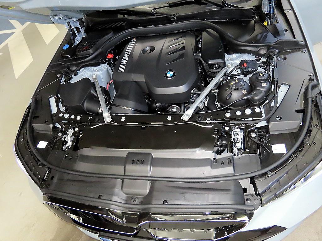 BMW 5 Series 2025 - Importación desde Corea - HF Imports Iquique - Foto 19
