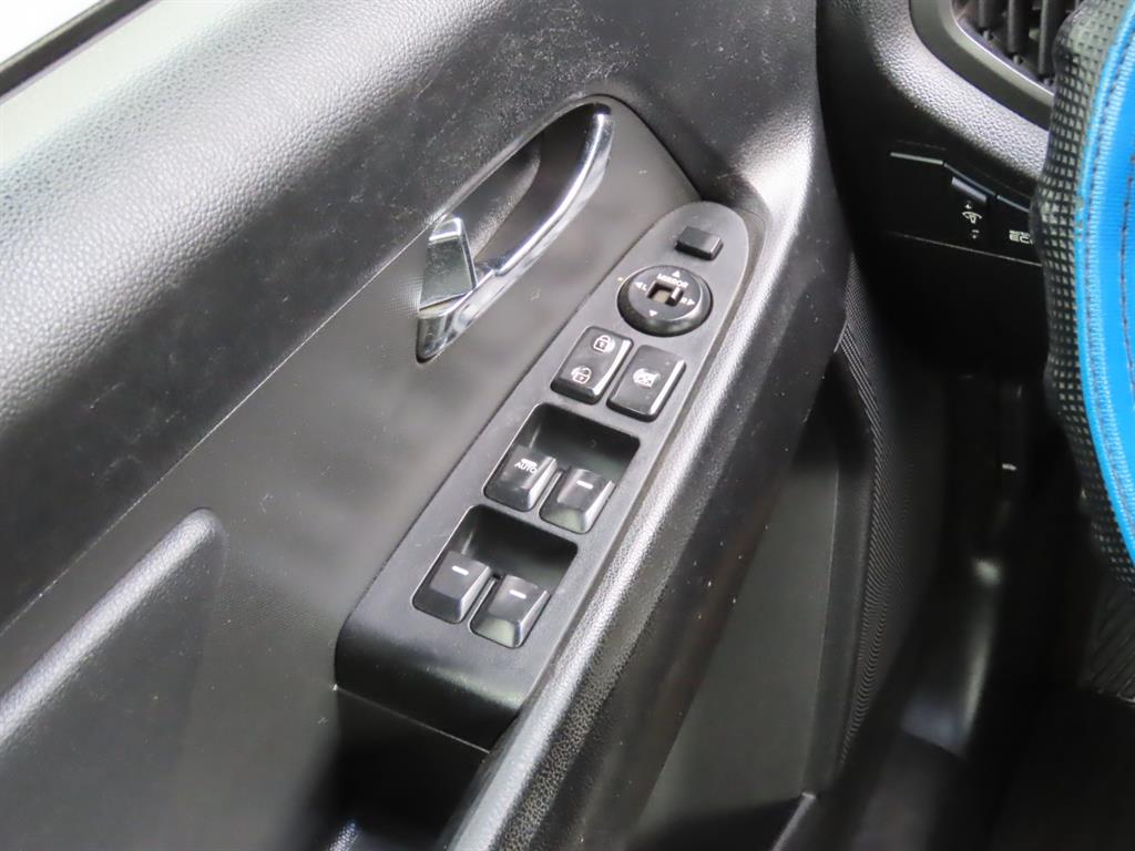 KIA Sportage 2011 Gris - Importación desde Corea - HF Imports Iquique - Foto 13