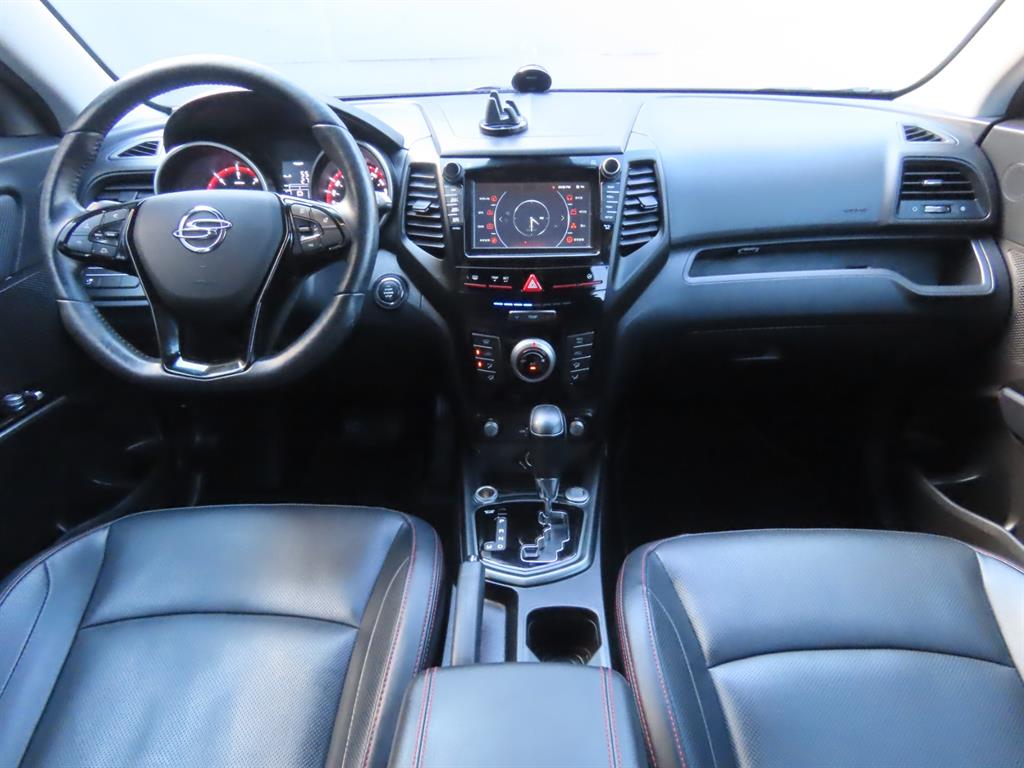 Ssangyong Tivoli 2016 - Importación desde Corea - HF Imports Iquique - Foto 8