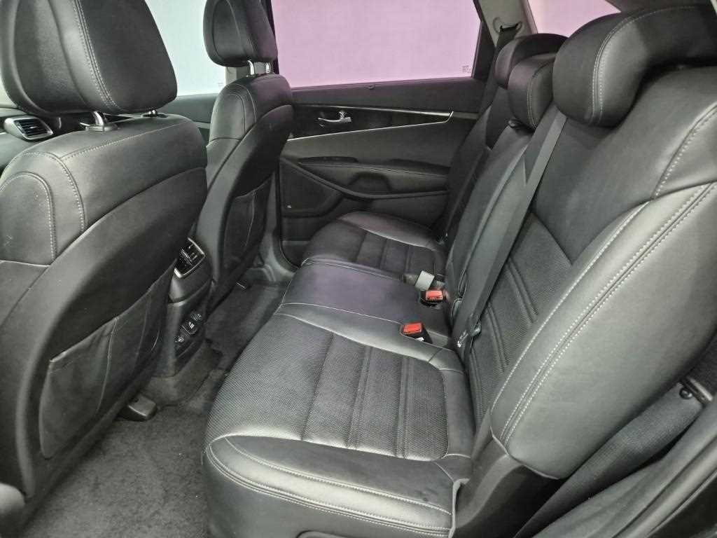 KIA Sorento - Vista 12
