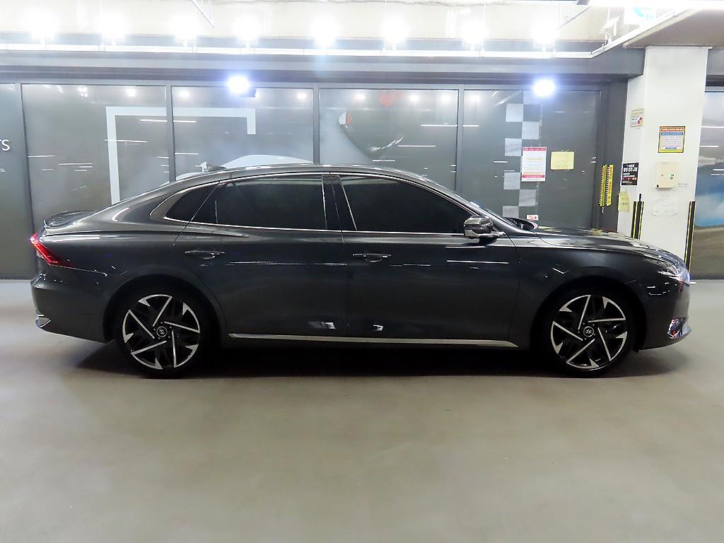HYUNDAI Grandeur - Vista 3