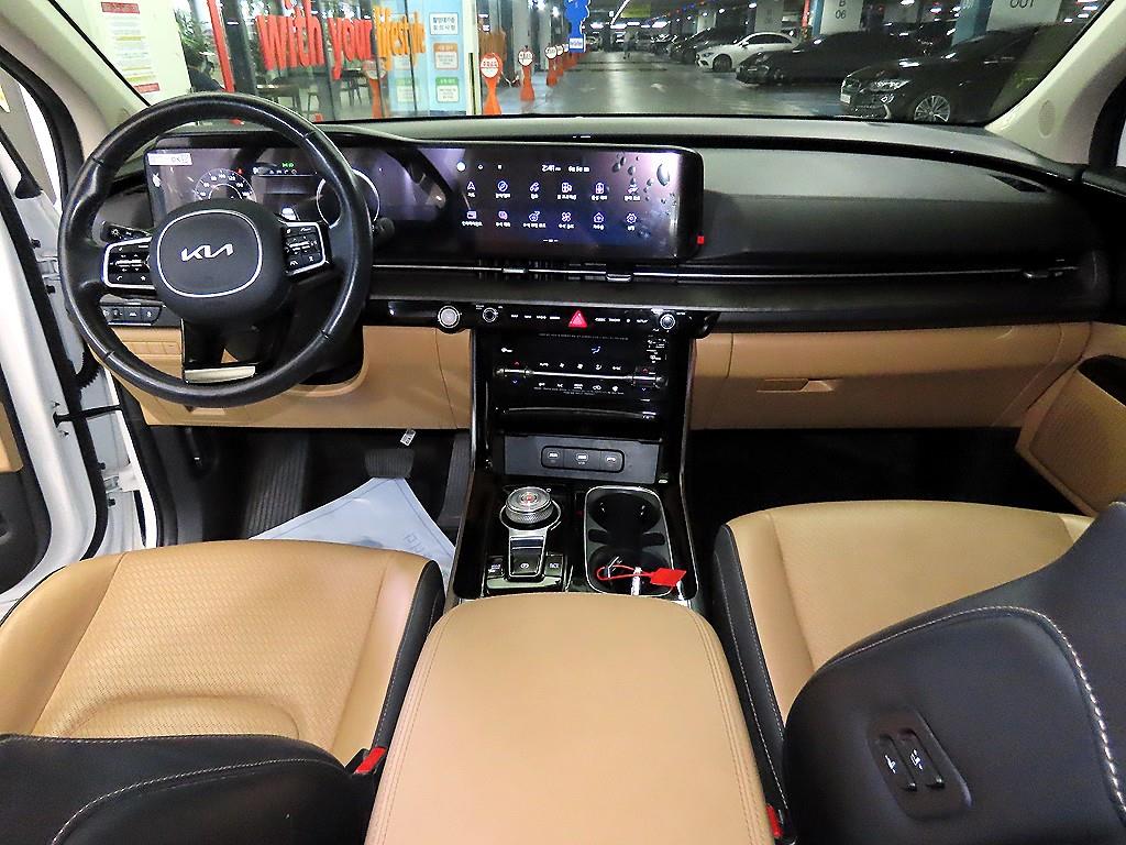 KIA Carnival - Vista 10