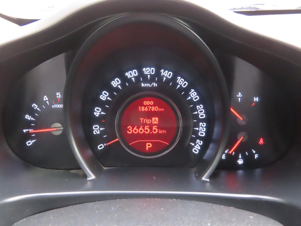 KIA Sportage 2011 Gris - Importación desde Corea - HF Imports Iquique - Foto 9