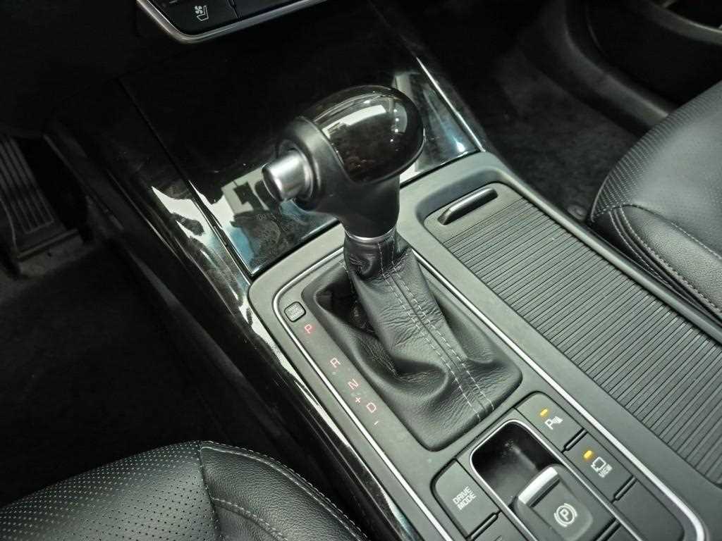 KIA Sorento - Vista 8