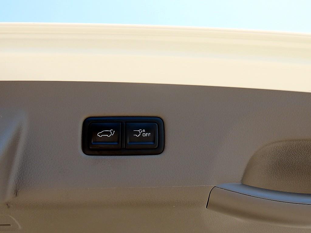 KIA Carnival - Vista 6