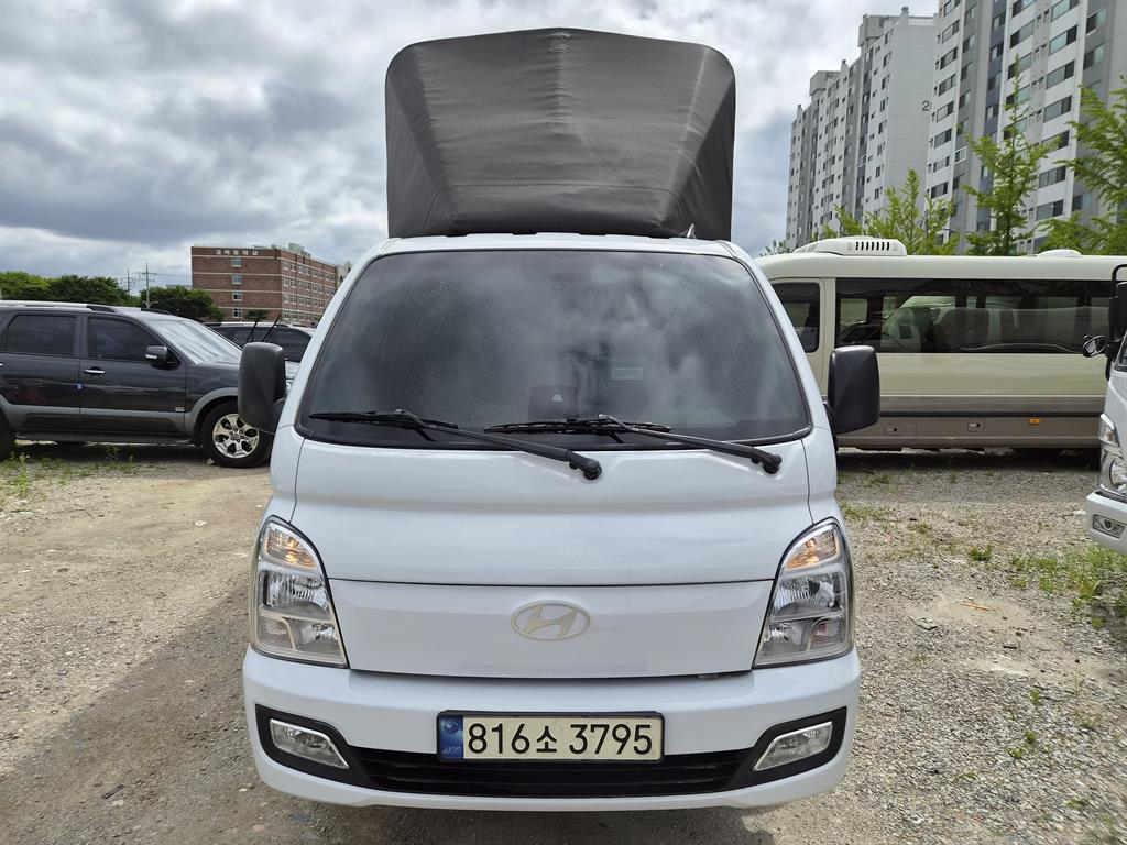 Small Truck Cargo (small) - Vista 2