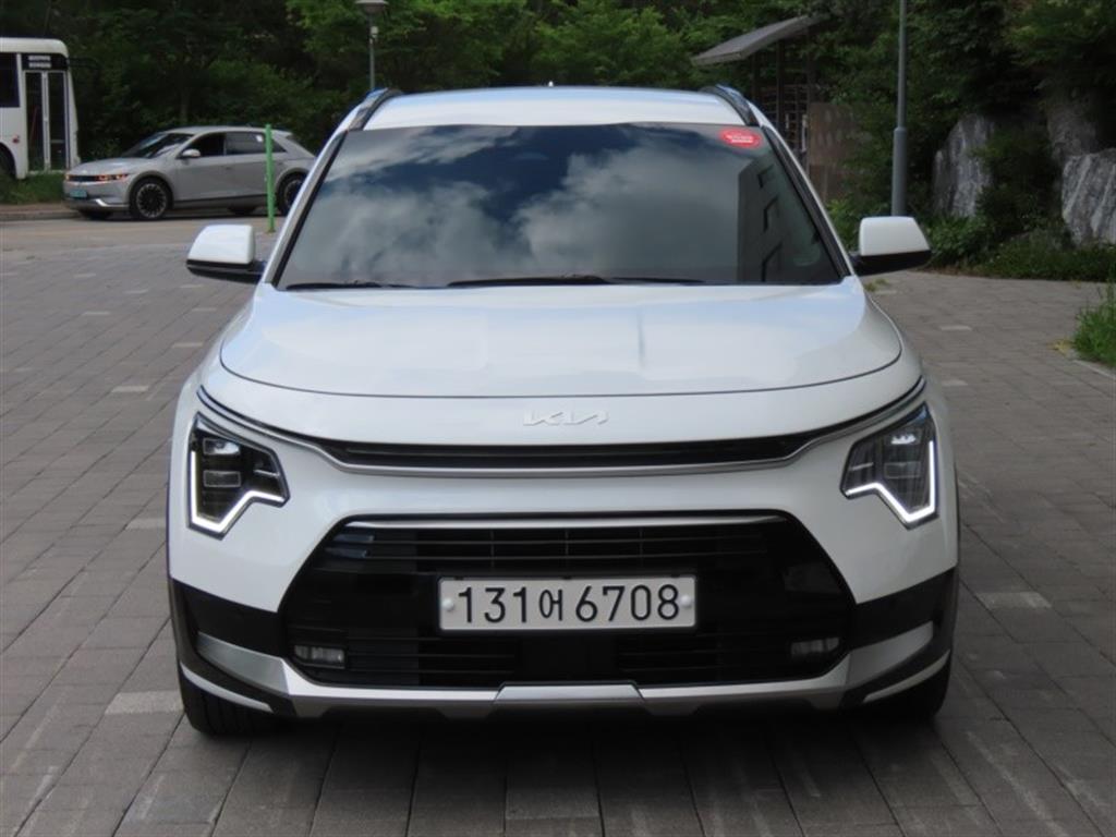 KIA Niro 2025 Blanco - Importación desde Corea - HF Imports Iquique - Foto 1