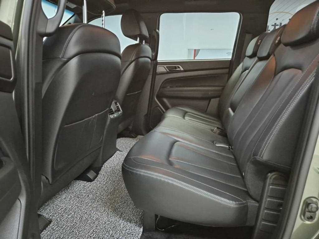 Ssangyong Rexton - Vista 12