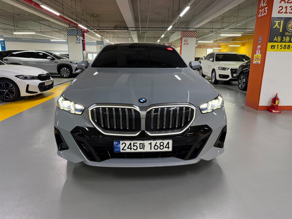 BMW 5 Series 2024 Gris - Importación desde Corea - HF Imports Iquique - Foto 1
