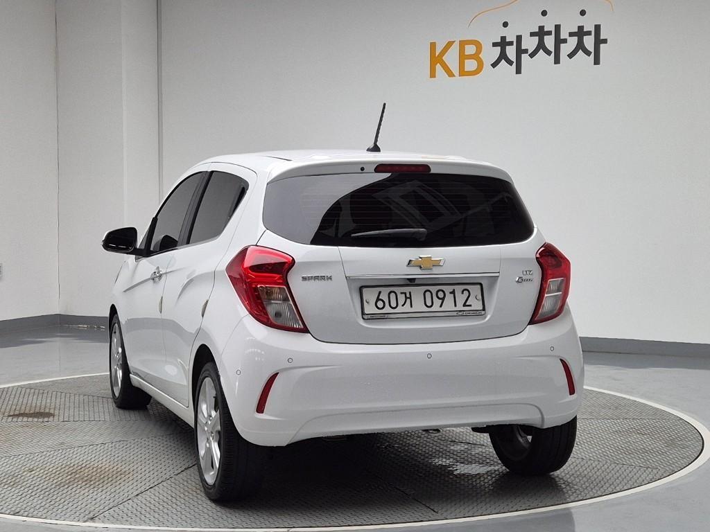Chevrolet Spark - Vista 2
