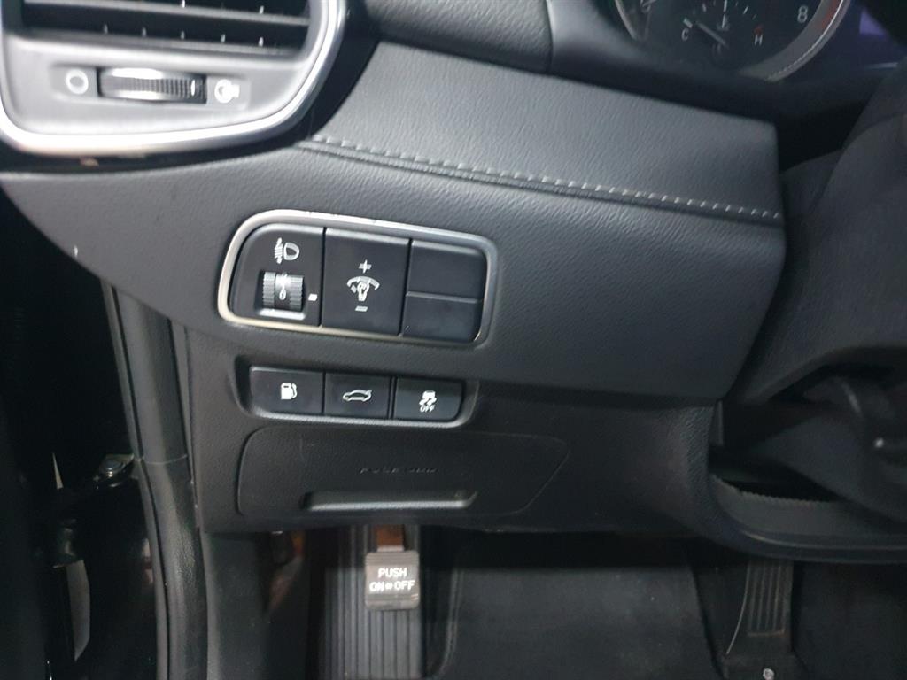 HYUNDAI Grandeur - Vista 10