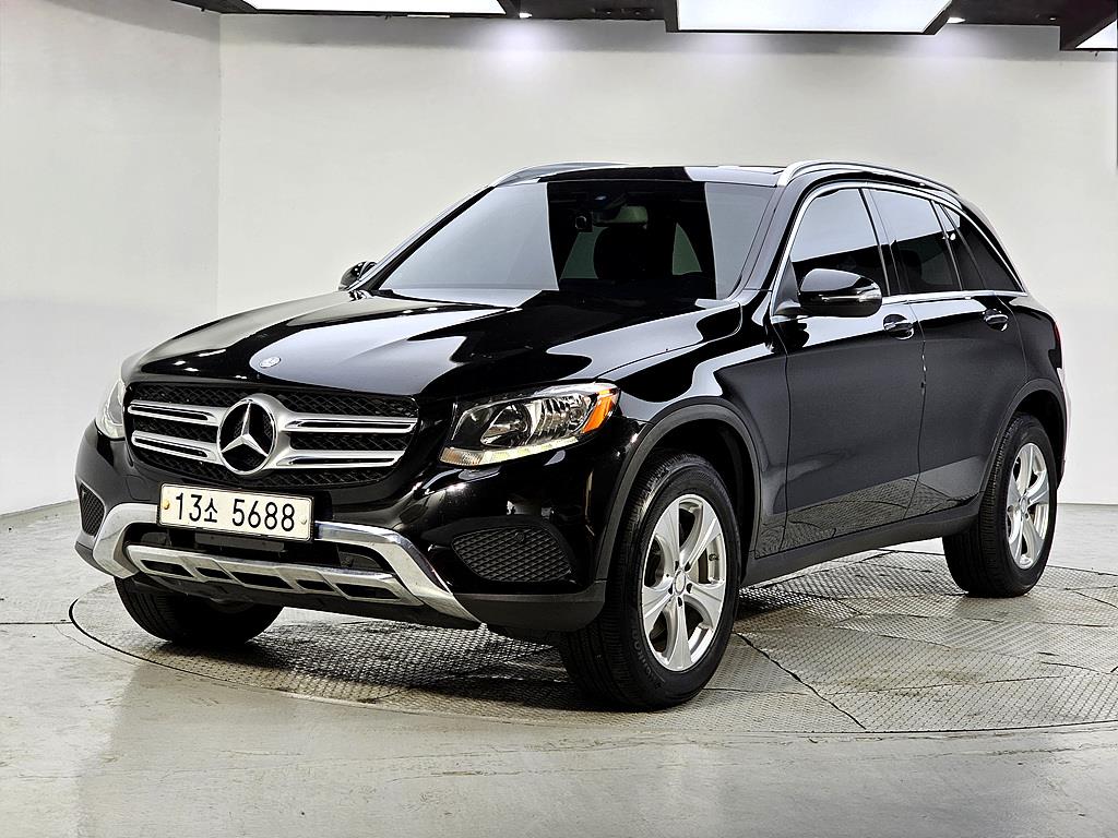 Mercedes Benz GLC Class 2016 Negro - Importación desde Corea - HF Imports Iquique - Foto 1