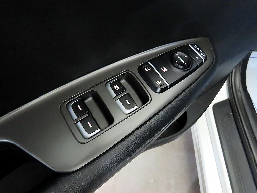 KIA K5 2019 Blanco - Importación desde Corea - HF Imports Iquique - Foto 13