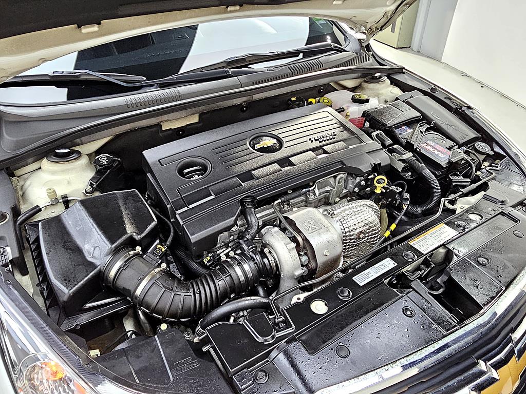 Chevrolet Cruise - Vista 6