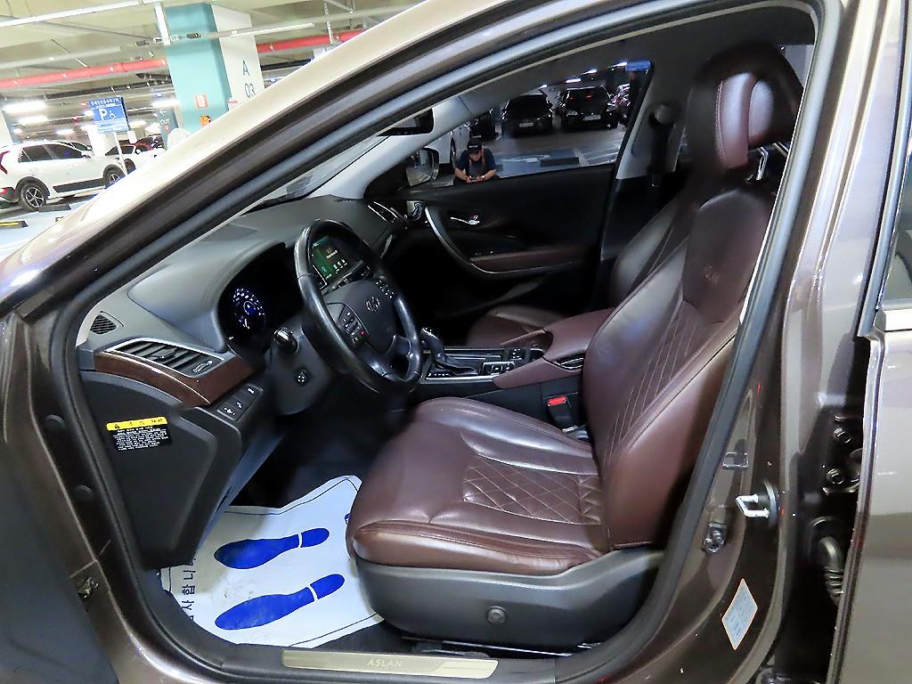 HYUNDAI Aslan - Vista 6