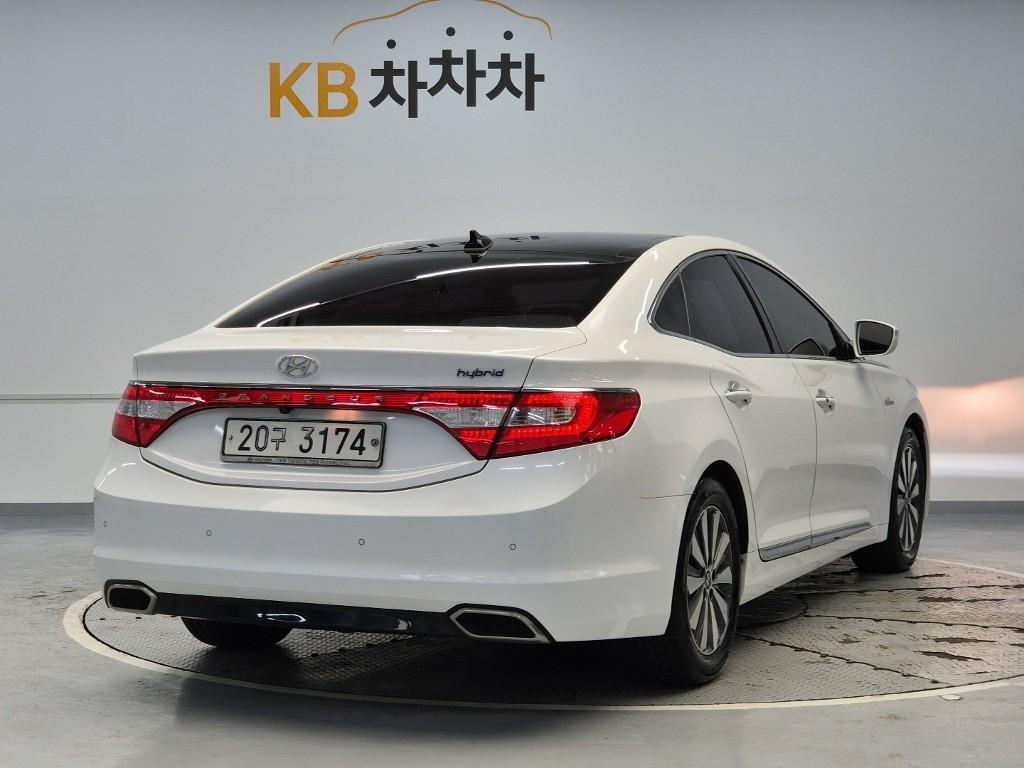 HYUNDAI Grandeur - Vista 4