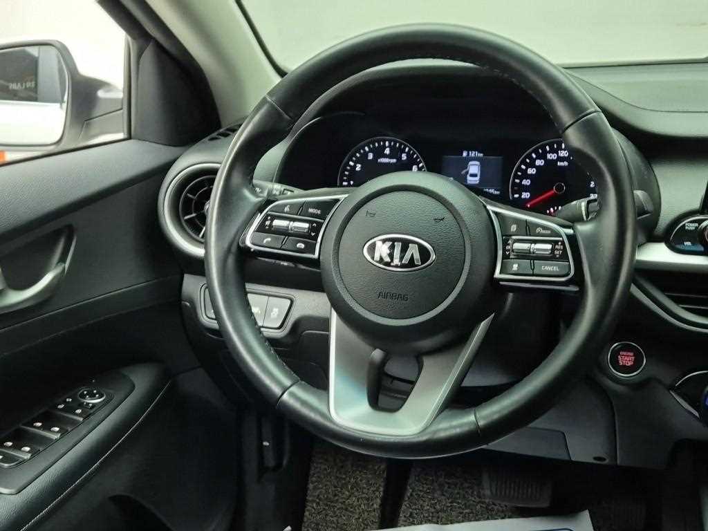 KIA K3 - Vista 9