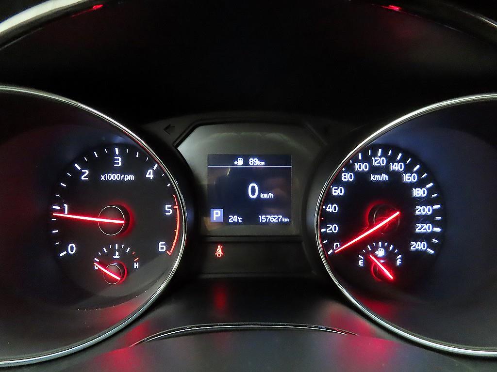KIA Carnival - Vista 6