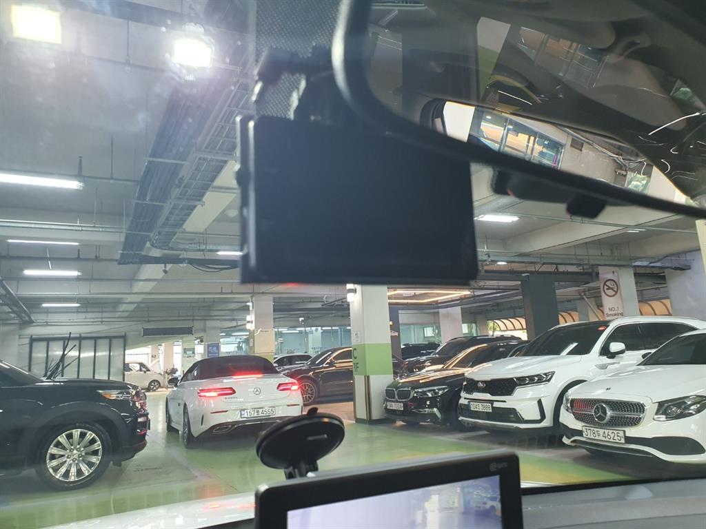 HYUNDAI Venue - Vista 10