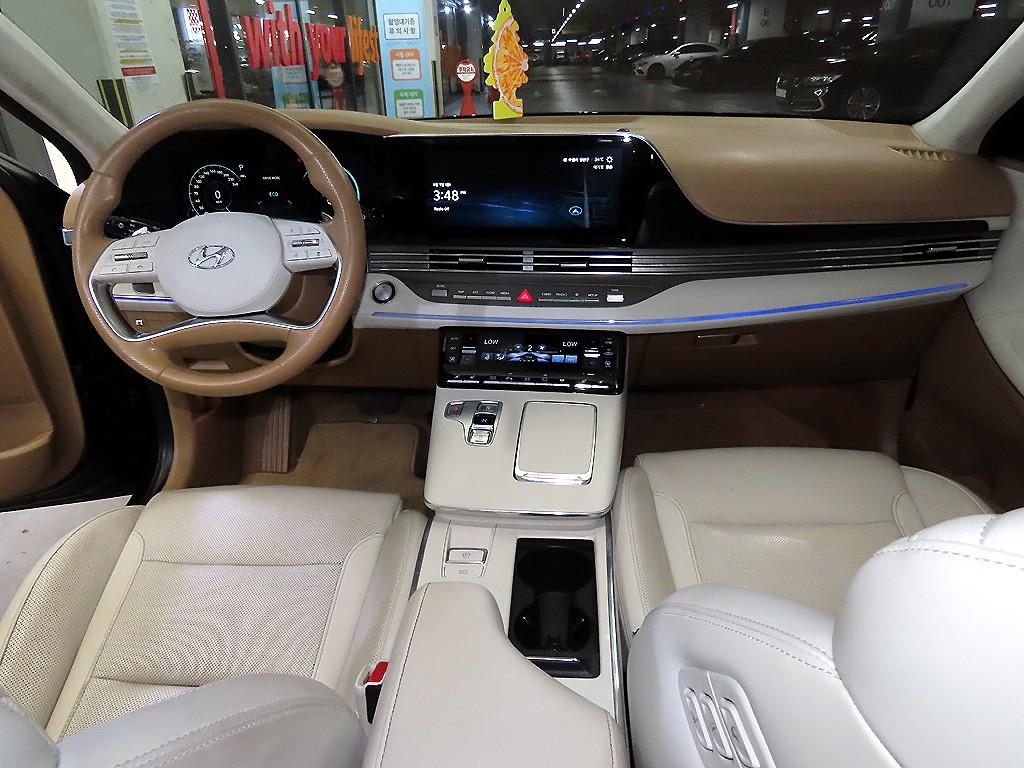 HYUNDAI Grandeur - Vista 10