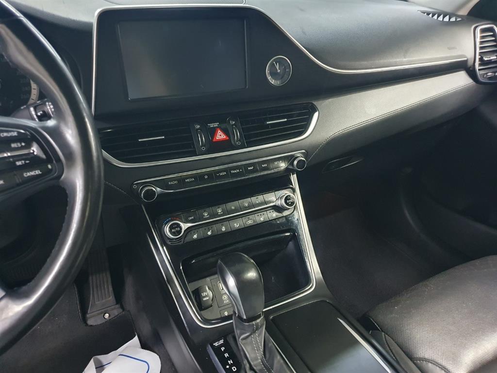 HYUNDAI Grandeur - Vista 7