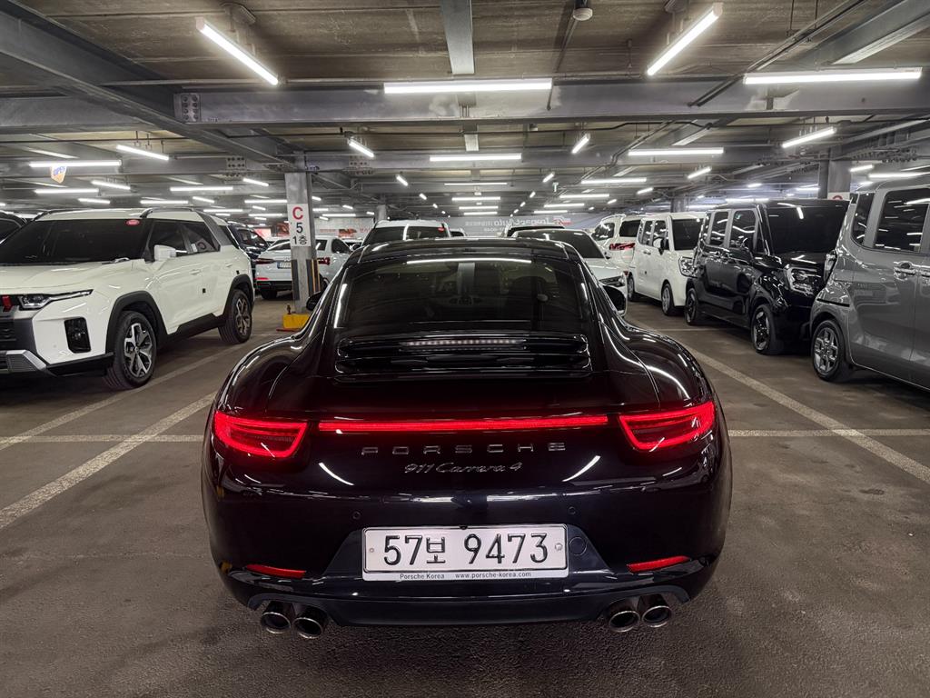 Porsche 911 - Vista 5
