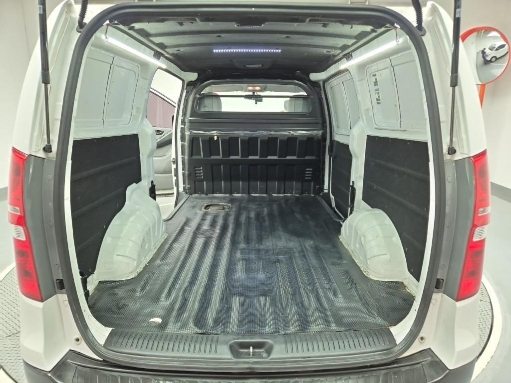 HYUNDAI Starex 2018 Blanco - Importación desde Corea - HF Imports Iquique - Foto 16