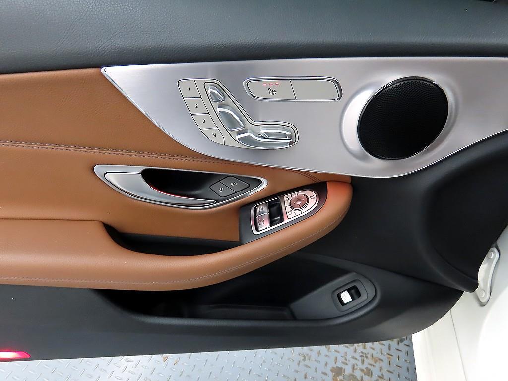 Mercedes Benz C Class - Vista 11