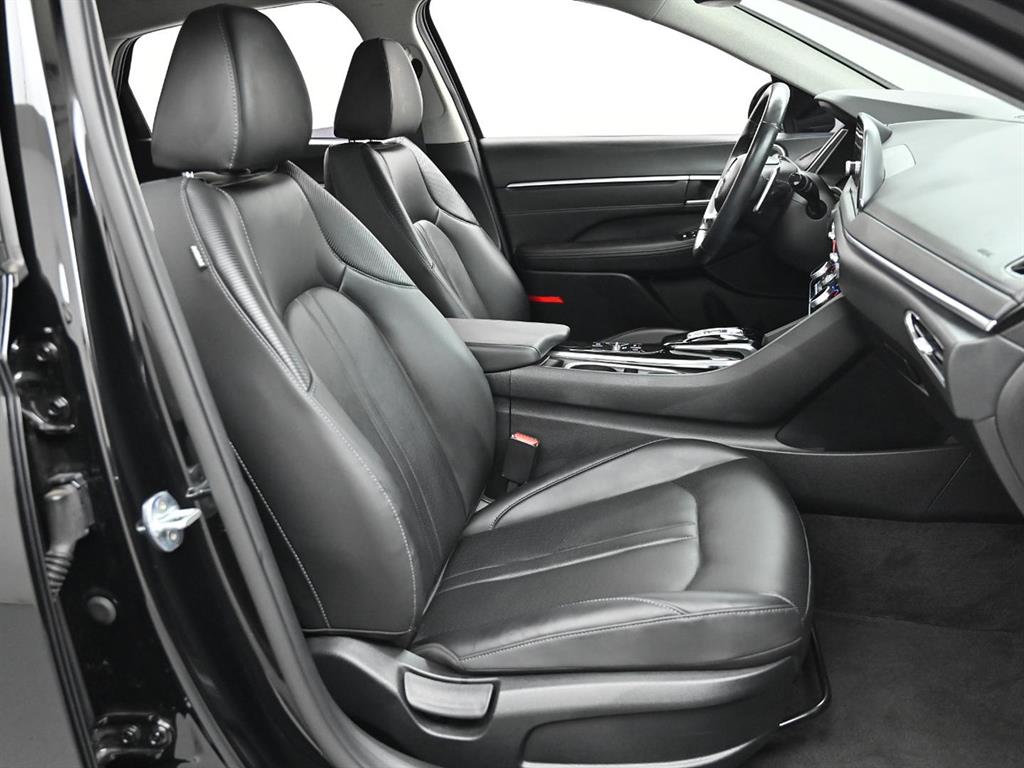 HYUNDAI Sonata - Vista 9