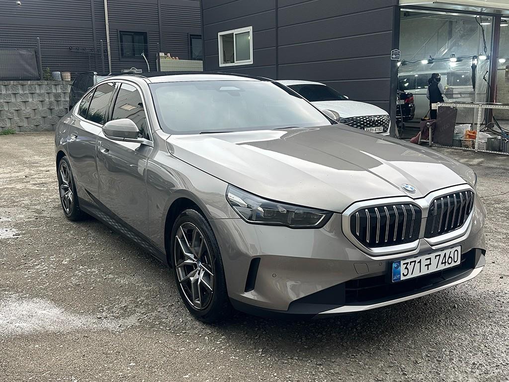 BMW 5 Series - Vista 2