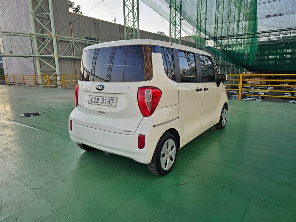 KIA Ray - Vista 6