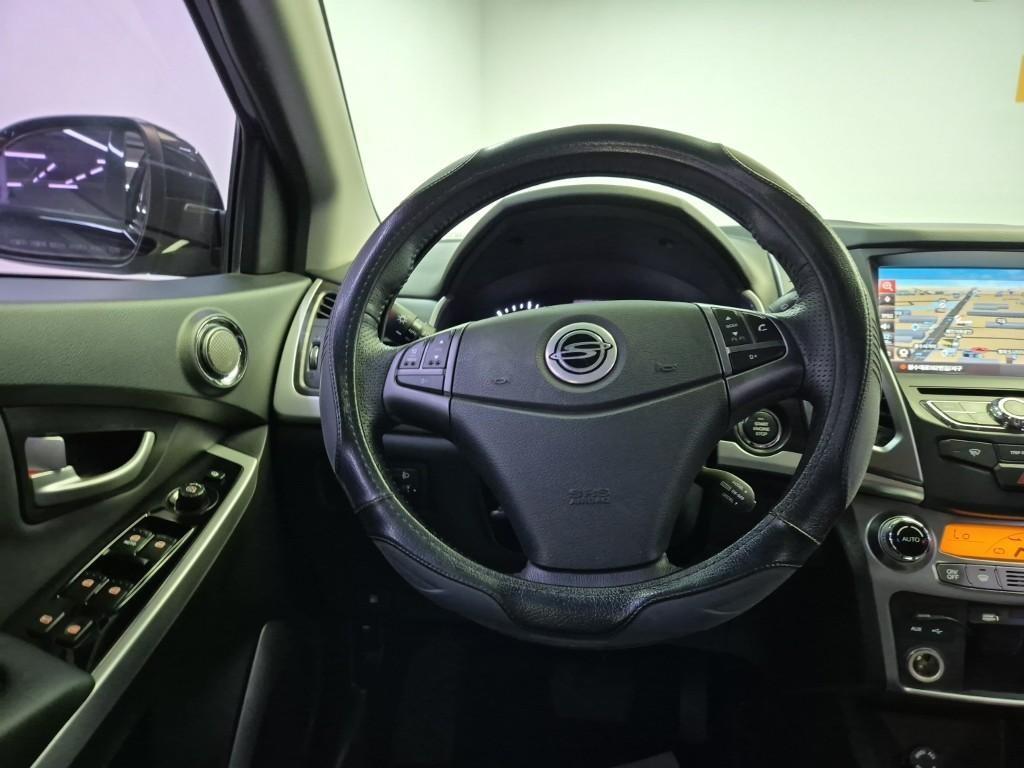 Ssangyong Korando - Vista 9