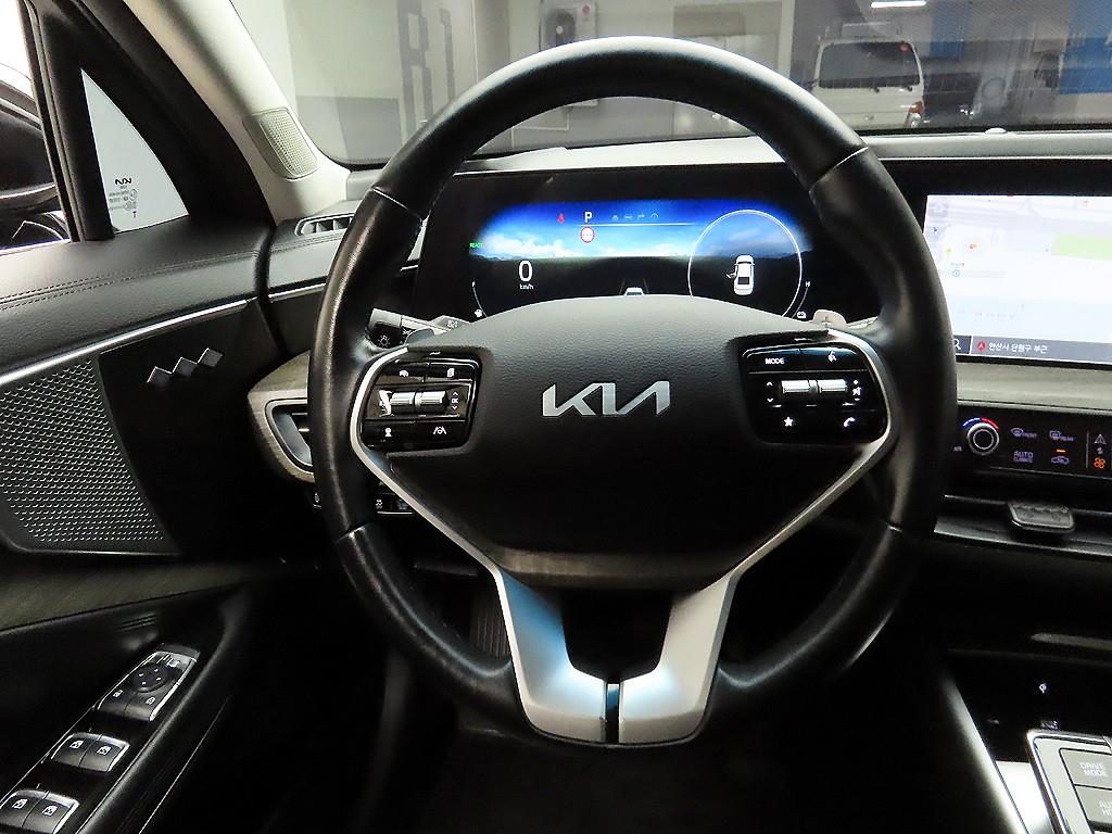 KIA K8 - Vista 7