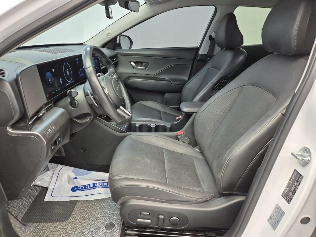 HYUNDAI Kona - Vista 11