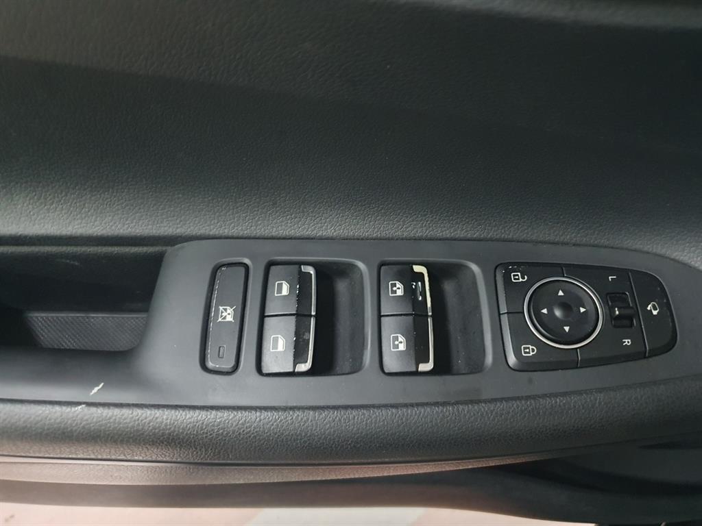 HYUNDAI Grandeur - Vista 11