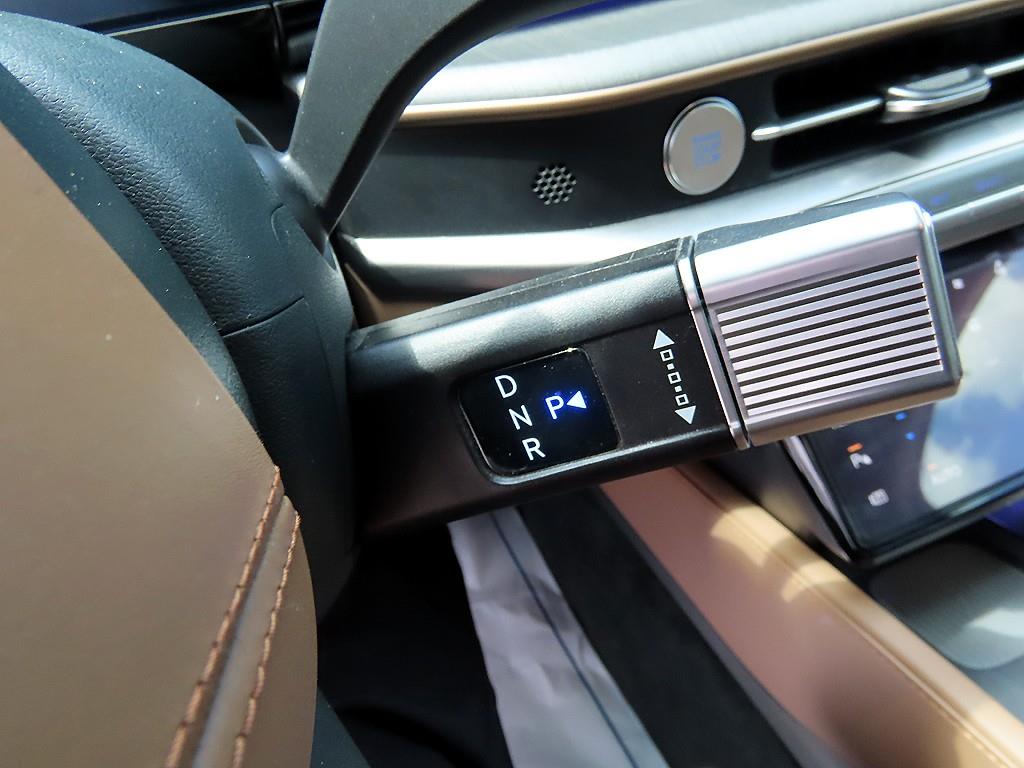HYUNDAI Grandeur - Vista 11